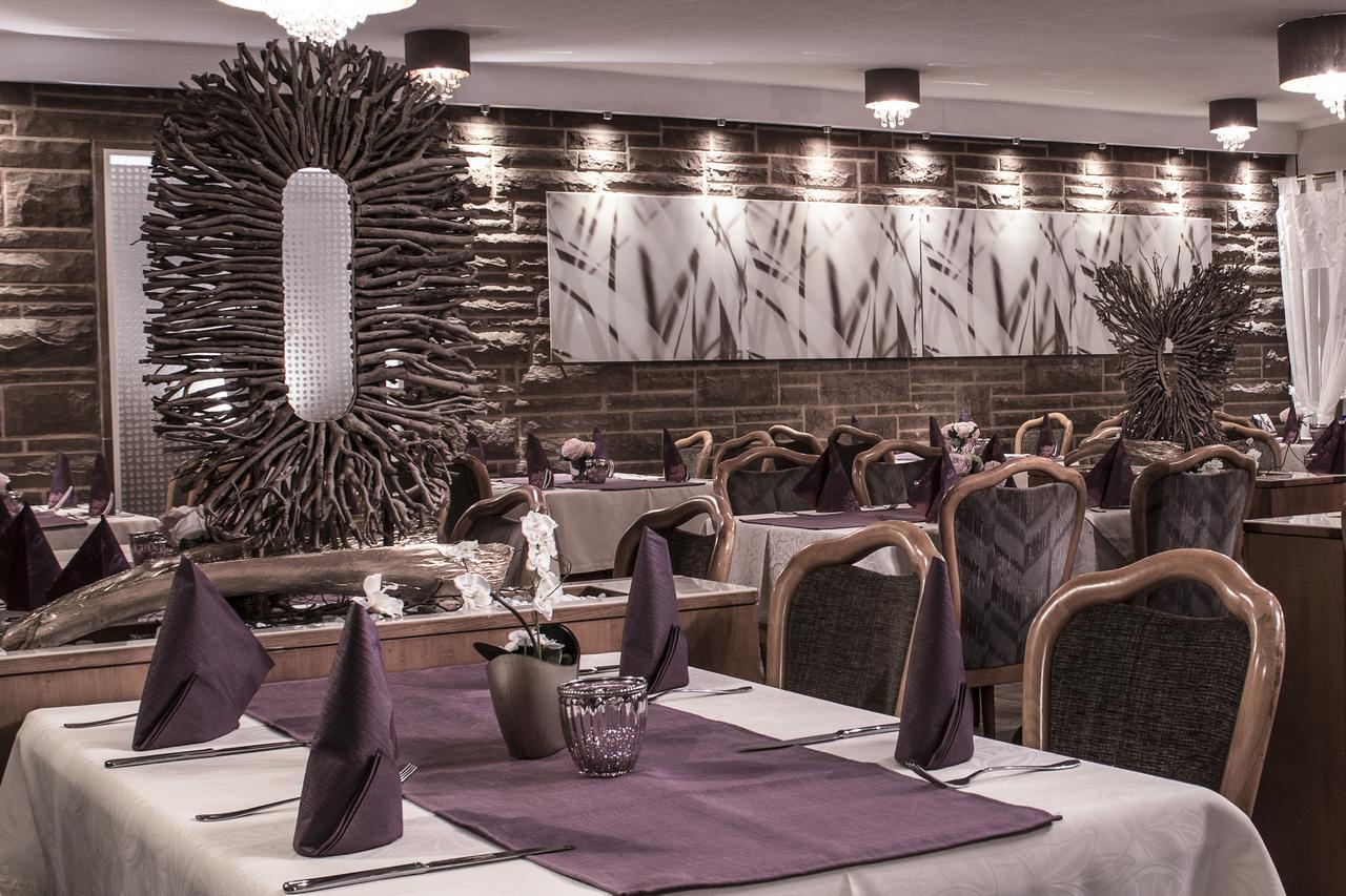 Restaurant Landgasthof Zum Wiesengrund Newel Экстерьер фото